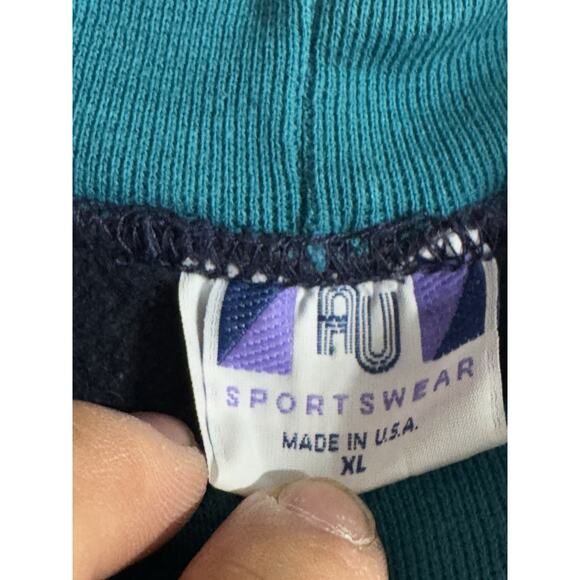 Vintage AU Sportswear Black XL Cardinal Geometric Motif Collared Sweatshirt - Picture 2 of 12